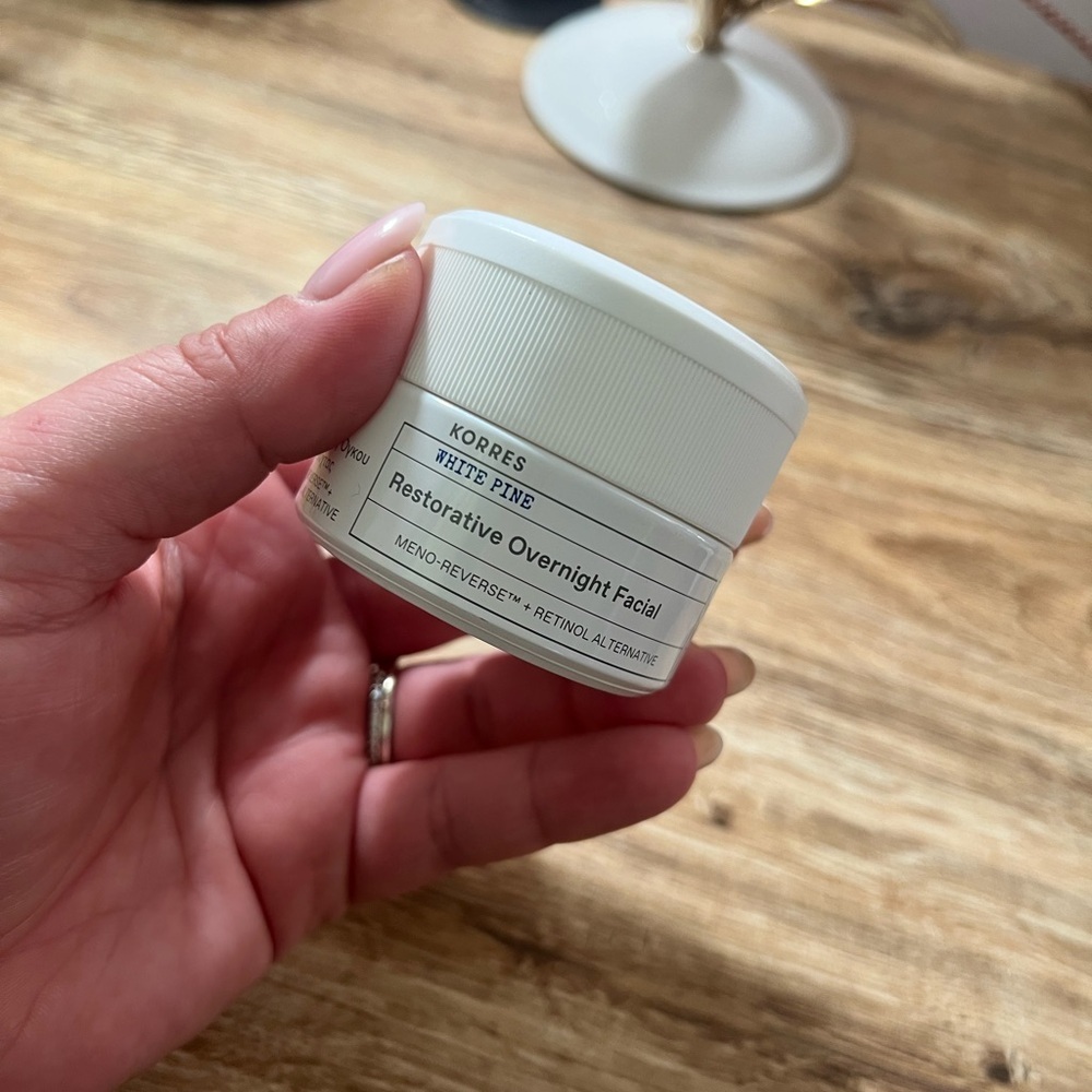KORRES • WHITE PINE • RESTORATIVE OVERNIGHT FACIAL - Picture 2 of 3